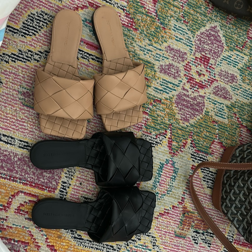 Bottega Veneta Lido mules DUPE